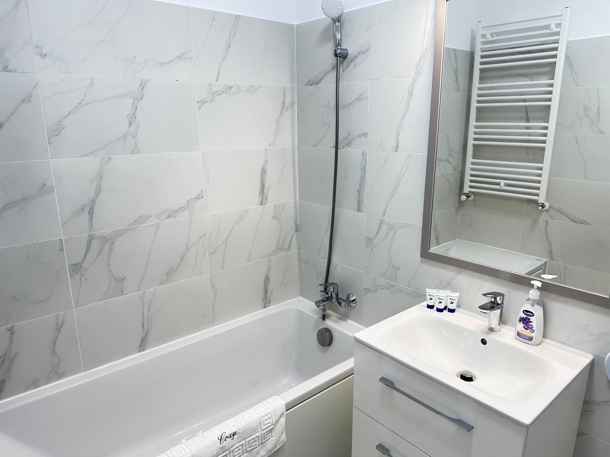 Exclusive Cozy Unirea Towers - Premium Iasi